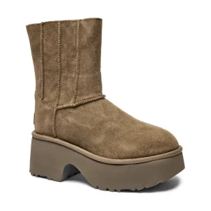 UGG Skórzane śniegowce Classic Twin New Heights - Śniegowce damskie - miniaturka - grafika 1