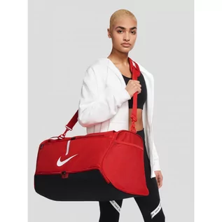 Torby sportowe - Torba Sportowa NIKE TEAM Fitness Trening Siłownia Czerwona CU8090-657 - grafika 1