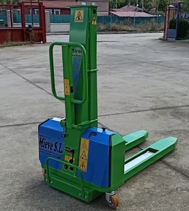 MIEVE Wózek samozaładowczy MIEVE &quot;M&quot; 600kg/105cm MIEVE6001050M - Wózki magazynowe - miniaturka - grafika 1