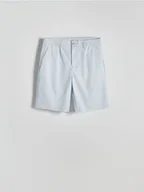Spodenki męskie - Reserved - Bawełniane szorty regular fit - jasnoniebieski - miniaturka - grafika 1