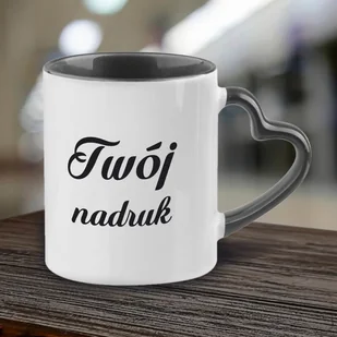 Kubek z czarnym wnętrzem i uszkiem w kształcie serca z Twoim nadrukiem - Kubki - miniaturka - grafika 1