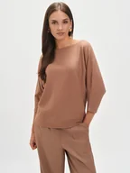 Swetry damskie - Klasyczny beżowy sweter - miniaturka - grafika 1