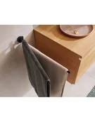 Wieszaki łazienkowe - Tesa Moon Wieszak na ręcznik podwójny bez wiercenia czarny 40562 - miniaturka - grafika 1