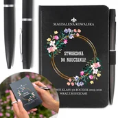 Notesy i bloczki - NOTES A6 + DŁUGOPIS Prezent DZIEŃ NAUCZYCIELA Mix - miniaturka - grafika 1