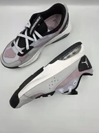 Swetry damskie - Buty damskie jordan air 200E - miniaturka - grafika 1