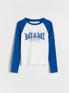 Bluzki dla dziewczynek - Reserved - Prążkowana koszulka z nadrukiem - jasnoniebieski - miniaturka - grafika 1