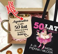 Gadżety dla niej i dla niego - Zestaw prezentowy na 50 urodziny - kubek na 50 z imieniem oraz torba - miniaturka - grafika 1