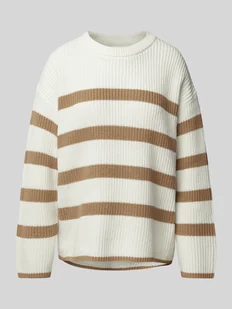 Sweter z dzianiny z obniżonymi ramionami model ‘BLOOMIE’ - Swetry damskie - miniaturka - grafika 1