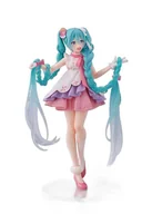Figurki dla dzieci - hatsune miku figurka statuetka wonderland rapunzel ver. 18 cm taito - miniaturka - grafika 1
