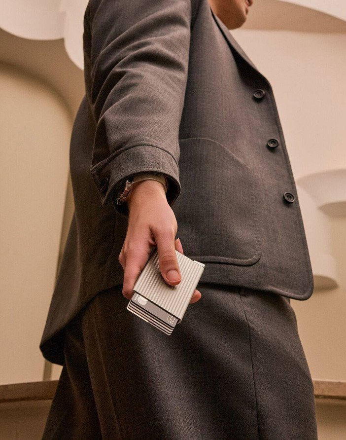 Secrid Cardprotector Fluted+ korttikotelo, hopea