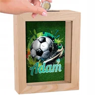 Skarbonki - SKARBONKA DREWNIANA NA PIENIĄDZE IMIĘ PIŁKARZA PIŁKA NOŻNA MIŚ PREZENT - miniaturka - grafika 1