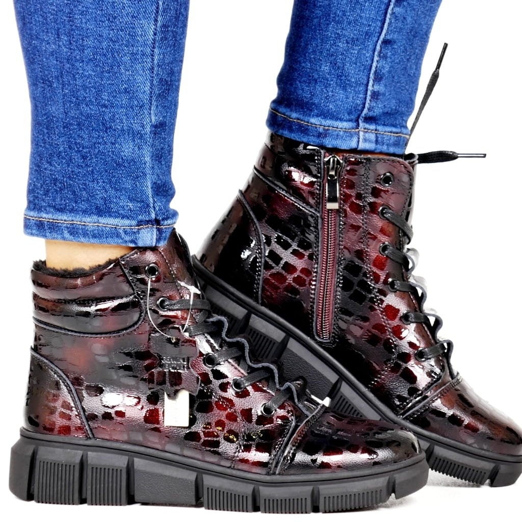 DAMSKIE BOTKI SKÓRZANE NA TRAPEROWEJ PODESZWIE EVENTO 9315 BORDOWE BURGUND