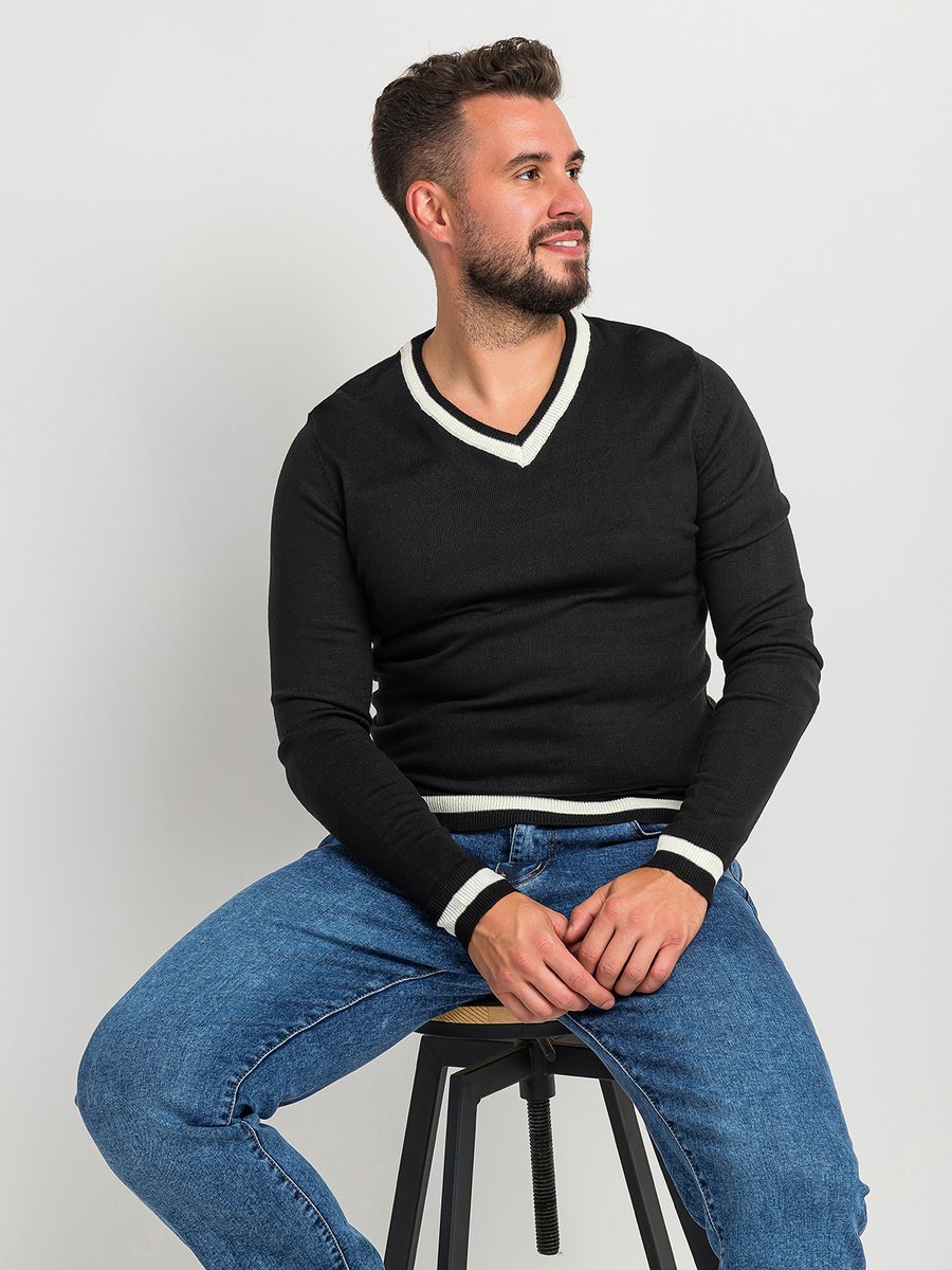 Dzianinowy sweter czarny L