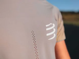 COMPRESSPORT Koszulka biegowa PERFORMANCE SS T-SHIRT alloy/citrus - Koszulki sportowe męskie - miniaturka - grafika 6
