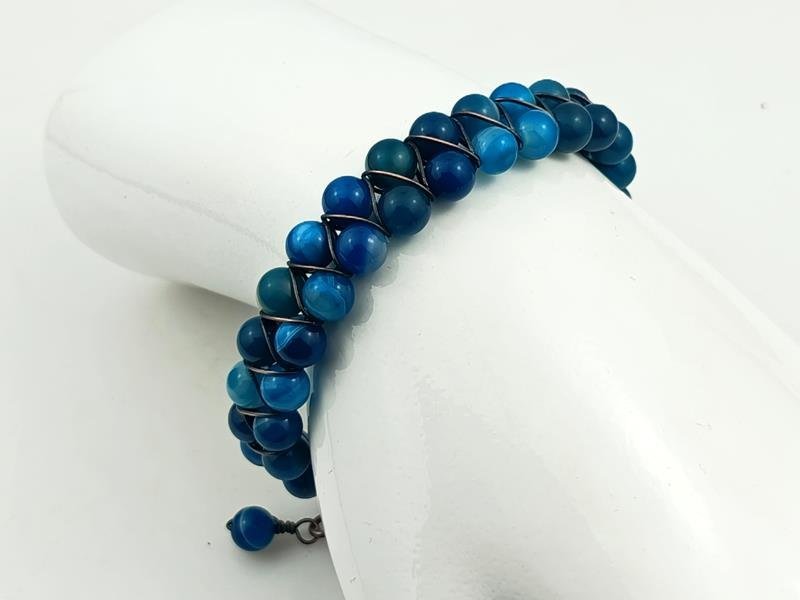 Bransoletka miedziana z agatem, obwód od 16.5 do 18 cm, waga 19 gram, znak Byka, Skorpiona, Bliźniąt, rękodzieło