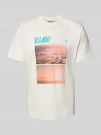 Koszulki męskie - T-shirt o kroju regular fit z nadrukiem z motywem - miniaturka - grafika 1