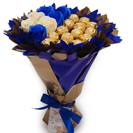 Zestawy upominkowe - Słodki bukiet niebieski i złoty ze słodyczy Ferrero Rocher i 7 mydlanych róż (średnica 20 cm) - miniaturka - grafika 1