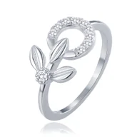Pierścionki - MINET Elegancki srebrny pierścionek kwiat z białymi cyrkoniami wielkość 17 - miniaturka - grafika 1