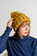 Czapki damskie - Wełniana czapka zimowa WOOLY musztarda - miniaturka - grafika 1