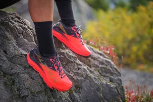 ALTRA Buty do biegania w terenie męskie MONT BLANC czerwone - Buty sportowe męskie - miniaturka - grafika 7