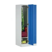 Szafki biurowe - Szafka ubraniowa obniżona, 2 schowki, 1500 x 600 x 500 mm, zamek z czytnikiem kart RFID, drzwi czerwone - miniaturka - grafika 1