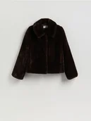 Kurtki damskie - Reserved - Sztuczne futerko z kołnierzem - ciemnobrązowy - miniaturka - grafika 1