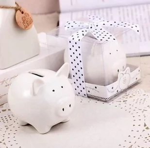 Świnka Skarbonka - Księgarnia OUTLET - miniaturka - grafika 1