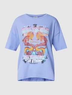 Koszulki i topy damskie - T-shirt z nadrukowanym motywem model ‘NMMATHILDE’ - grafika 1