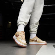 Buty dla chłopców - NIKE AIR FORCE 1 LV8 1 - miniaturka - grafika 1