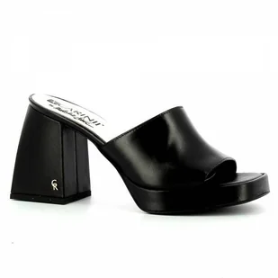 Czarne klapki na obcasie CARINII - Carinii - Klapki i japonki damskie - miniaturka - grafika 1