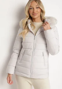 Biała Pikowana Kurtka o Taliowanym Kroju z Kapturem z Futerkiem Tinessa - Kurtki damskie - miniaturka - grafika 1