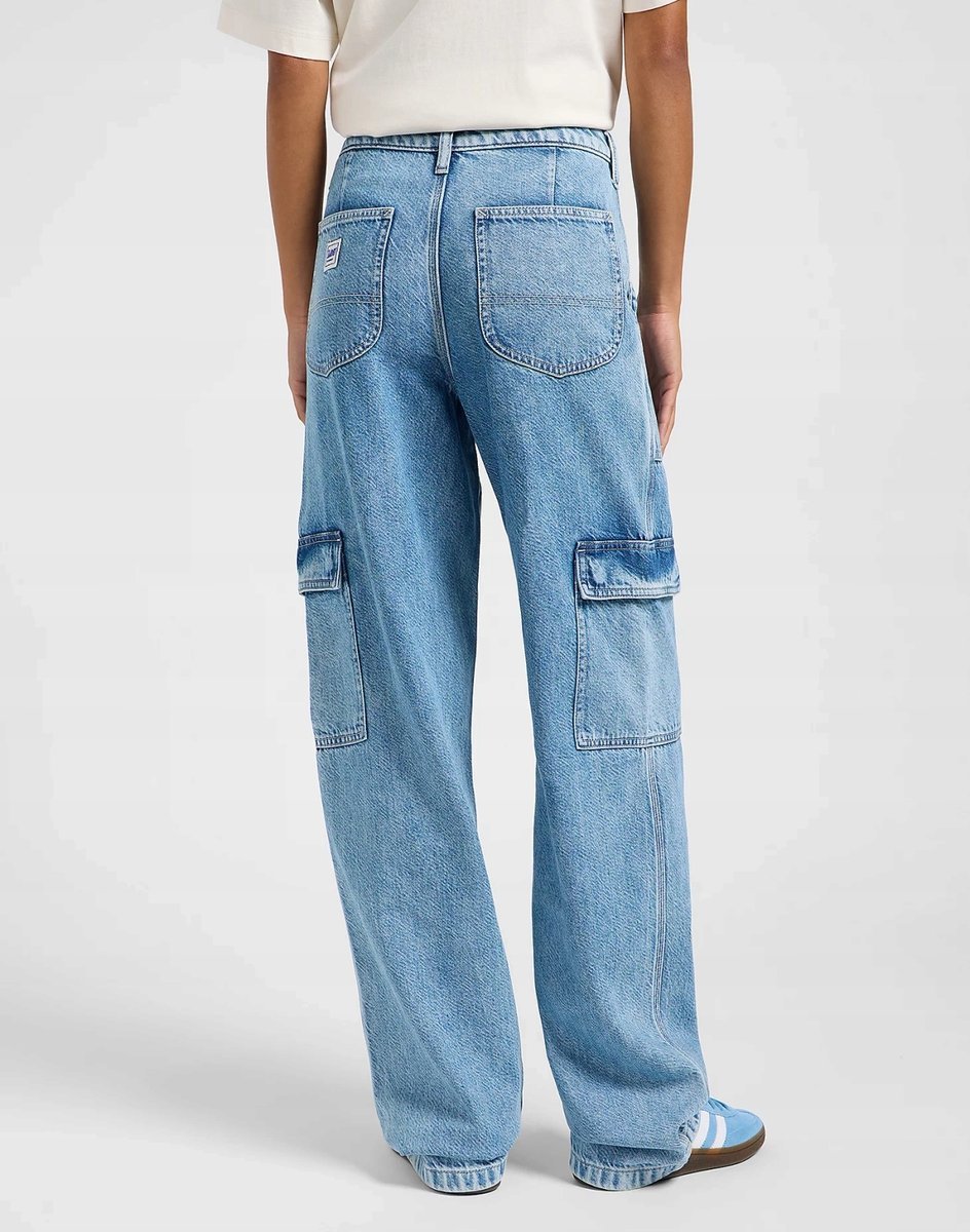LEE CARGO NEW OUTLOOK 112364097 25/31