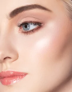 MILANI MILANI - Baked Highlighter - Wypiekany rozświetlacz do twarzy - 110 DOLCE PERLA MILHRTW-DOTW - Rozświetlacze do twarzy i ciała - miniaturka - grafika 3