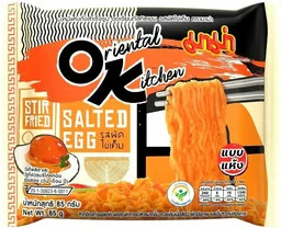 Makaron stir-fry instant o smaku solonego jajka 85g - MAMA Oriental Kitchen - Kuchnie świata - miniaturka - grafika 1