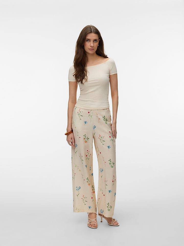 Vero Moda Spodnie w kolorze beżowym