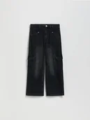Spodnie i spodenki dla dziewczynek - Reserved - Jeansy wide leg z kieszeniami cargo - czarny - miniaturka - grafika 1