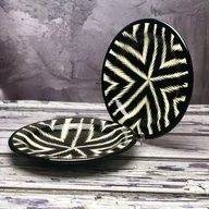 Talerze - Średni talerz ceramiczny ręcznie zdobiony „Dzika zebra” o średnicy 17,5cm - miniaturka - grafika 1