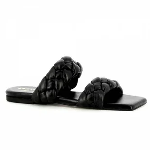 Czarne klapki plecione z miękkiej skóry CARINII - Carinii - Klapki i japonki damskie - miniaturka - grafika 1