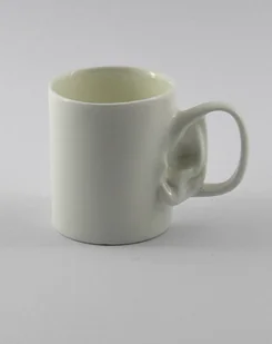 Kubek z uchem z wygodnym uchwytem - biały - Kubki - miniaturka - grafika 1