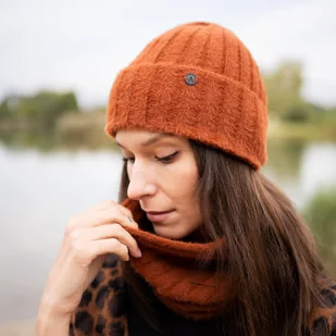 Komplet polski Fluffy set - Czapki damskie - miniaturka - grafika 3