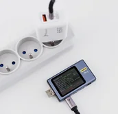 Zasilacze do laptopów - Ładowarka Reagle SZYBKA ŁADOWARKA GaN 65W USB-C QC 3.0 ZASILACZ DO MACBOOK LAPTOPA IPHONE 15 - miniaturka - grafika 1