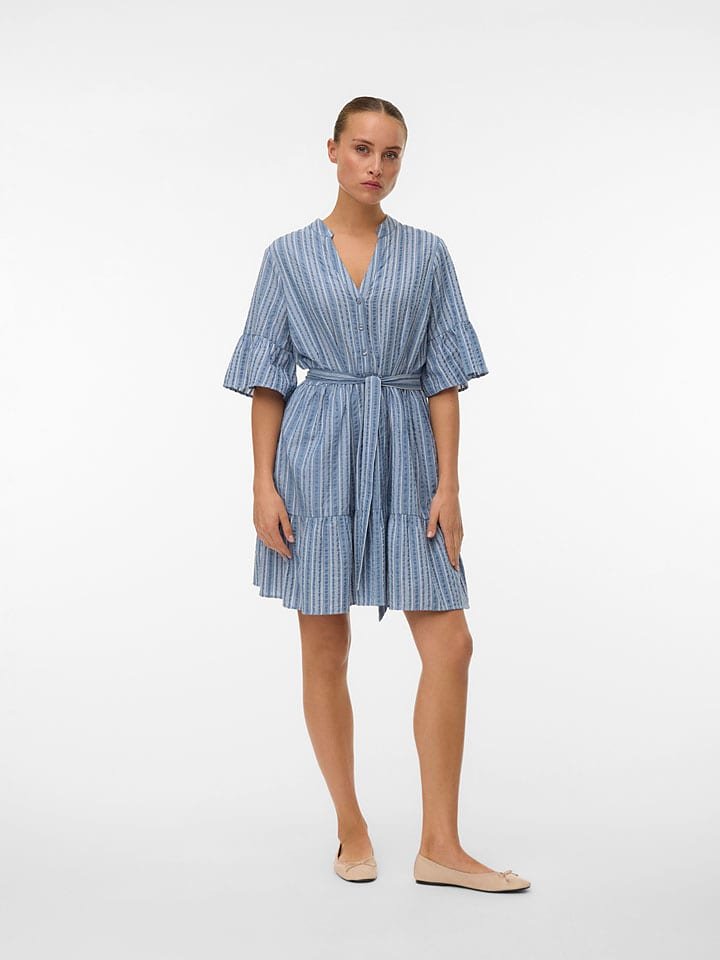 Vero Moda Sukienka w kolorze niebieskim