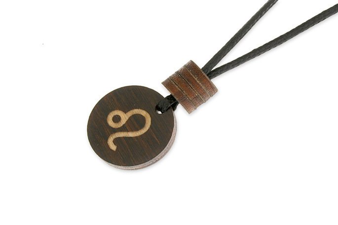 Wisiorek Znak Zodiaku LEW drewniany regulowany na sznurku