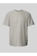 Koszulki męskie - T-shirt o kroju relaxed fit z detalem z logo model FRED - Only & Sons - miniaturka - grafika 1