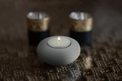 Świeczniki - Oryginalny Świecznik Betonowy Na Tealight - Okrągły - Szary - miniaturka - grafika 1