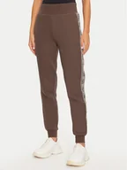 Spodnie sportowe damskie - Guess Spodnie dresowe Britney V2YB15 KB3P2 Brązowy Regular Fit - miniaturka - grafika 1