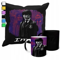 Gadżety dla niej i dla niego - ZESTAW KUBEK MAGICZNY ZMIENIAJĄCY KOLOR + POSZEWKA ENID RĄCZKA SERIALE + IM - miniaturka - grafika 1