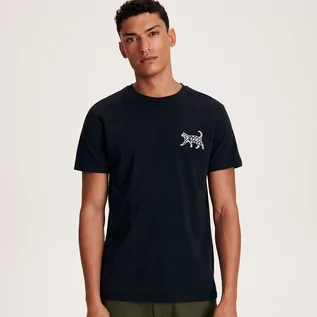 Koszulki męskie - Reserved - T-shirt regular z nadrukiem - Czarny - grafika 1