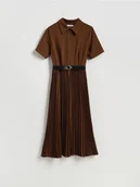 Sukienki - Reserved - Sukienka z plisowanym dołem - brązowy - miniaturka - grafika 1