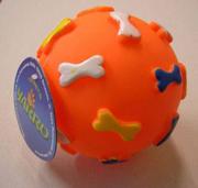 Zabawki dla psów - Yarro Zabawka winylowa dla psa piłka z kostką 12,5cm - miniaturka - grafika 1